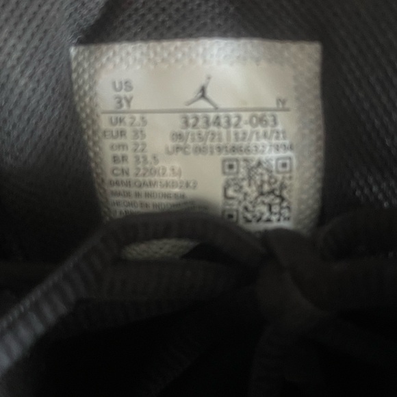 Nike Air Jordan 6 Rings Boys Size 3Y Black Athletic Shoes Sneakers 323432-063 - Picture 11 of 11